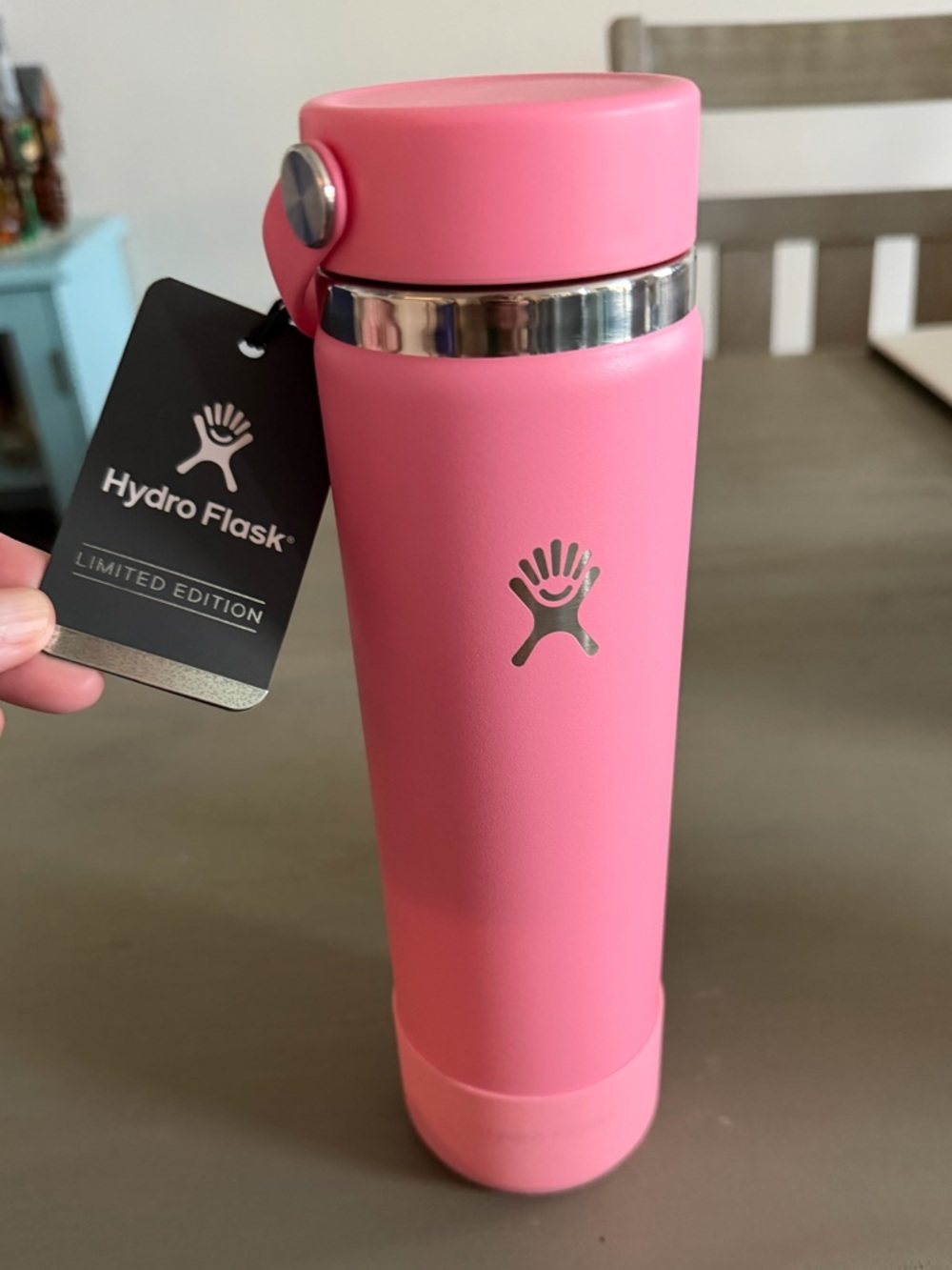 NEW Hydro flask wide mouth water bottle 24 oz  limited edition pink color